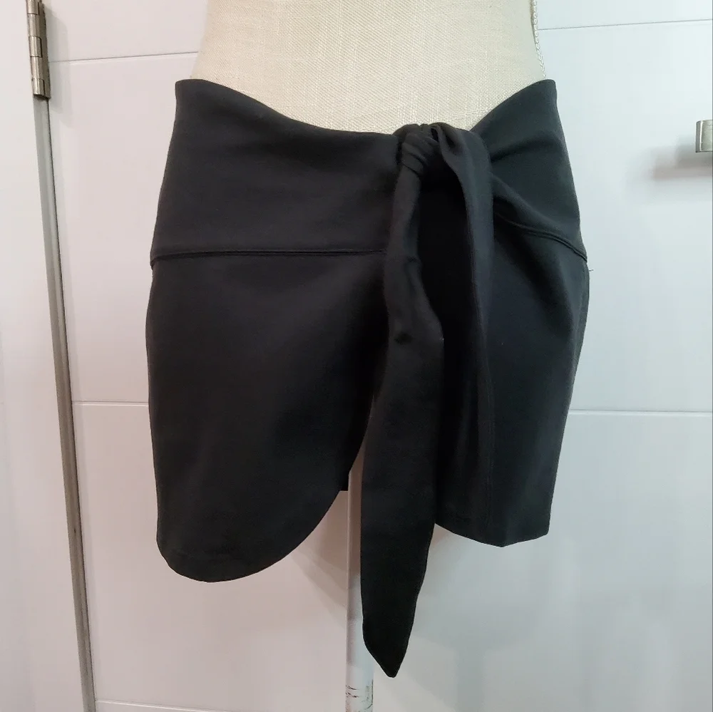 Spanx Wrap and Go Skirt-Wrap Size S/M